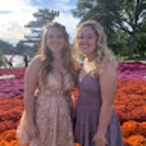 Meet your Posher, Laura delaney